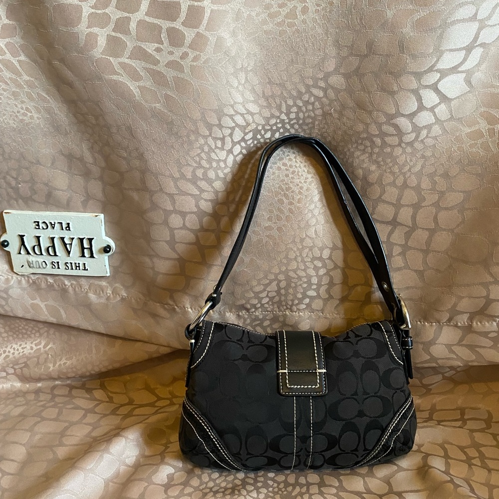 Purse - Picture 2 of 3